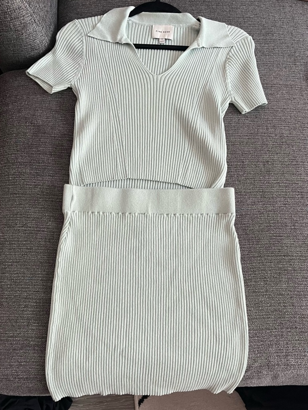 Knit skirt set